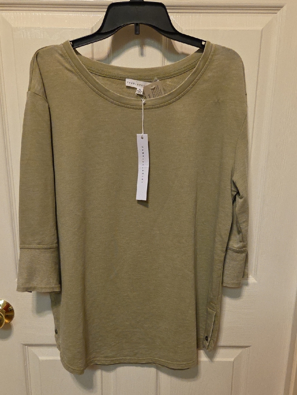 Jane and Delancey Olive Green 3/4 Sleeve Crewneck Top